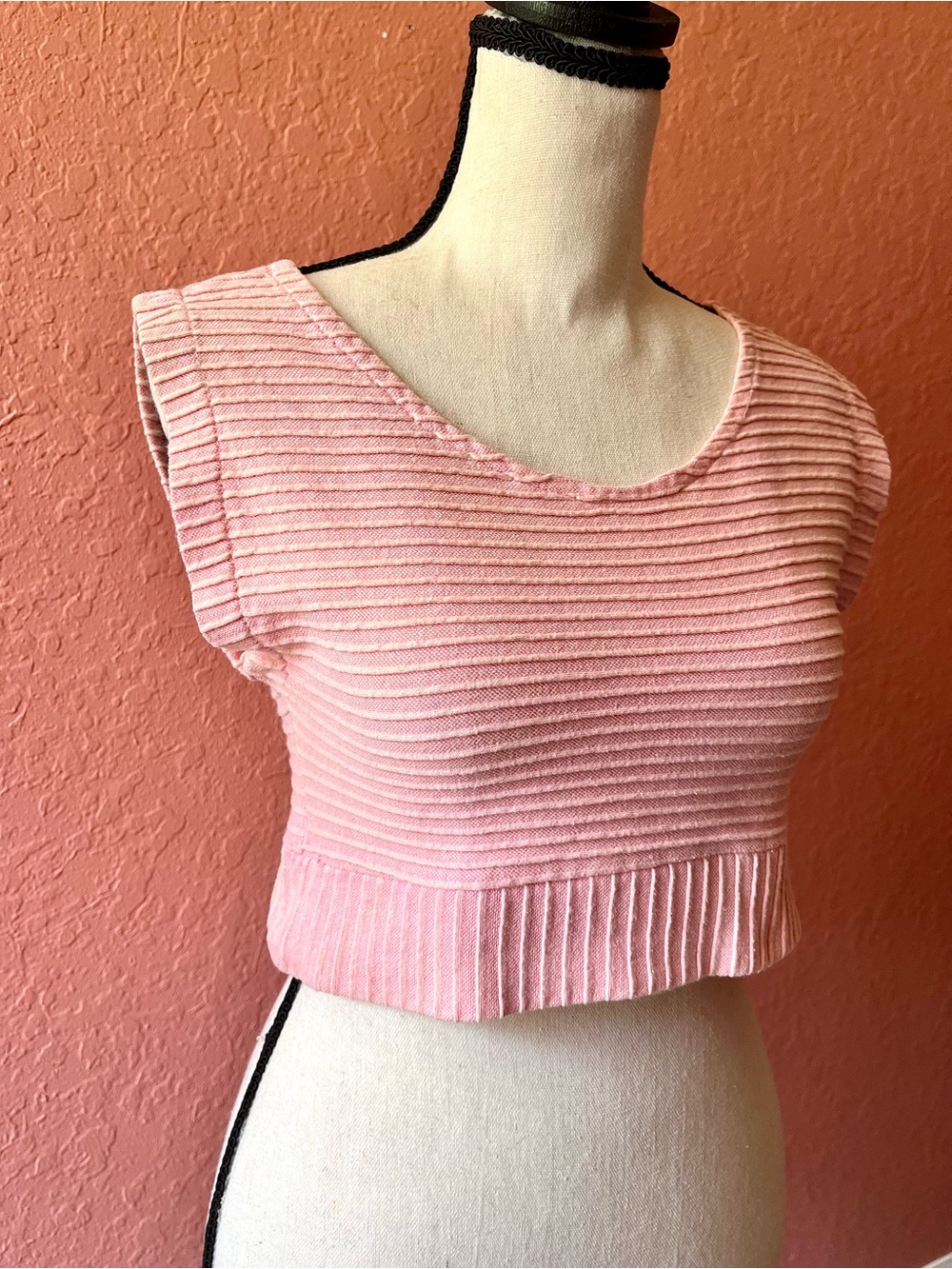 Vintage 90s Ribbed Cropped Top Baby Pink Scoop Neck Sleeveless Size XS